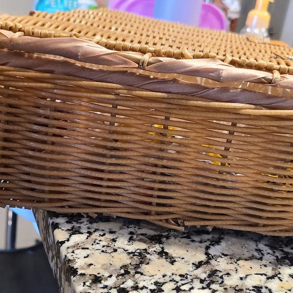 Rattan luggage/picnic basket - Picture 8 of 9